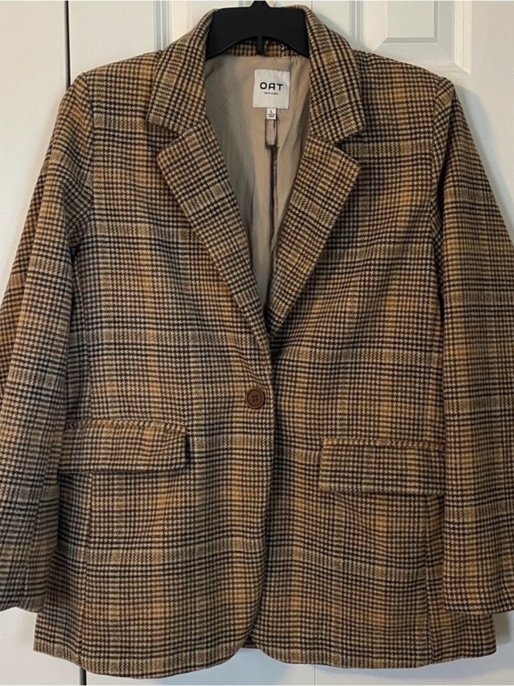 OAT New York Plaid Soho Blazer. Size large.